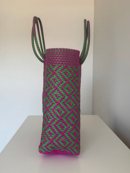 Librera Mediana Asa Corta Verde y Fucsia