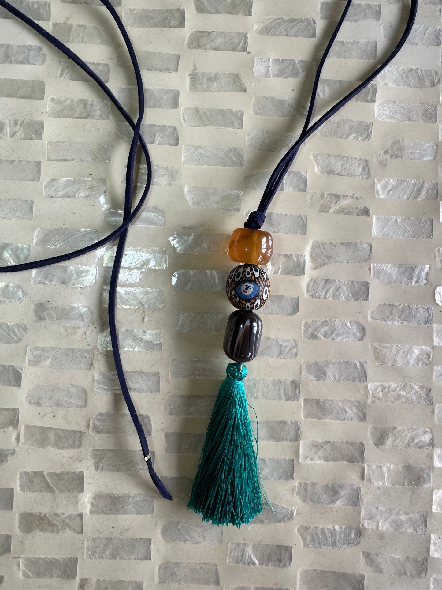Collar Gamuza Bali 28